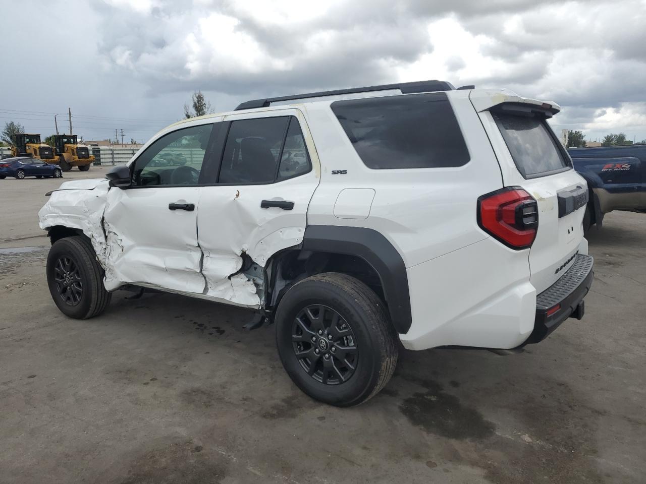 2025 Toyota 4Runner Sr5 - Фото 2