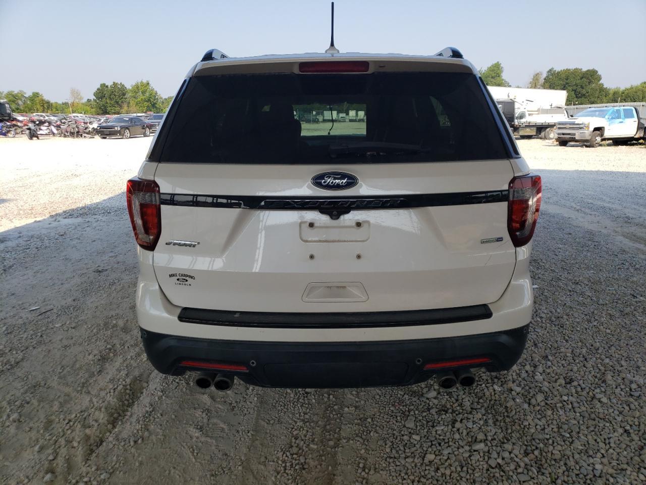 2018 Ford Explorer Sport - Image 6