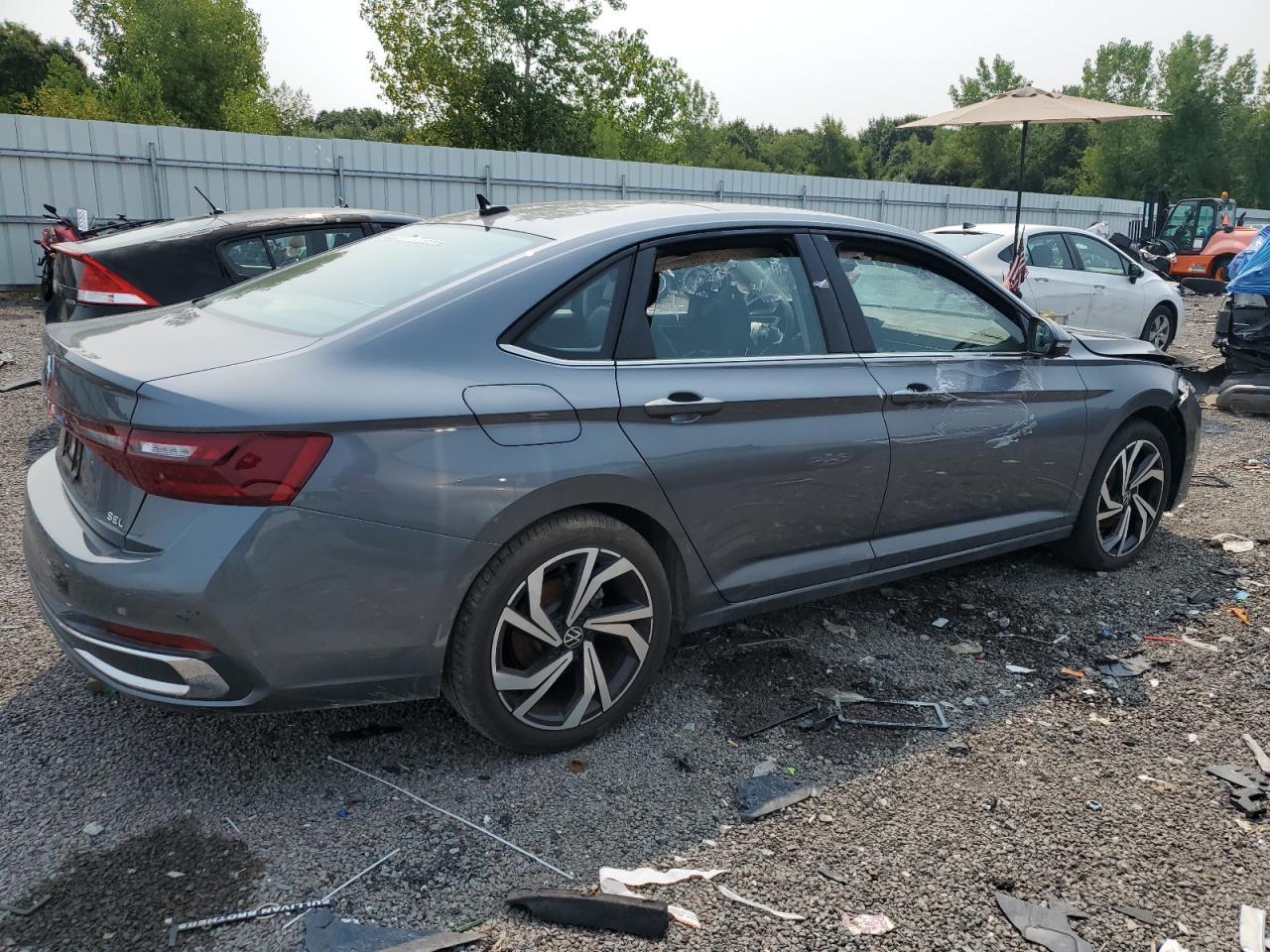 2025 Volkswagen Jetta Sel - Image 3