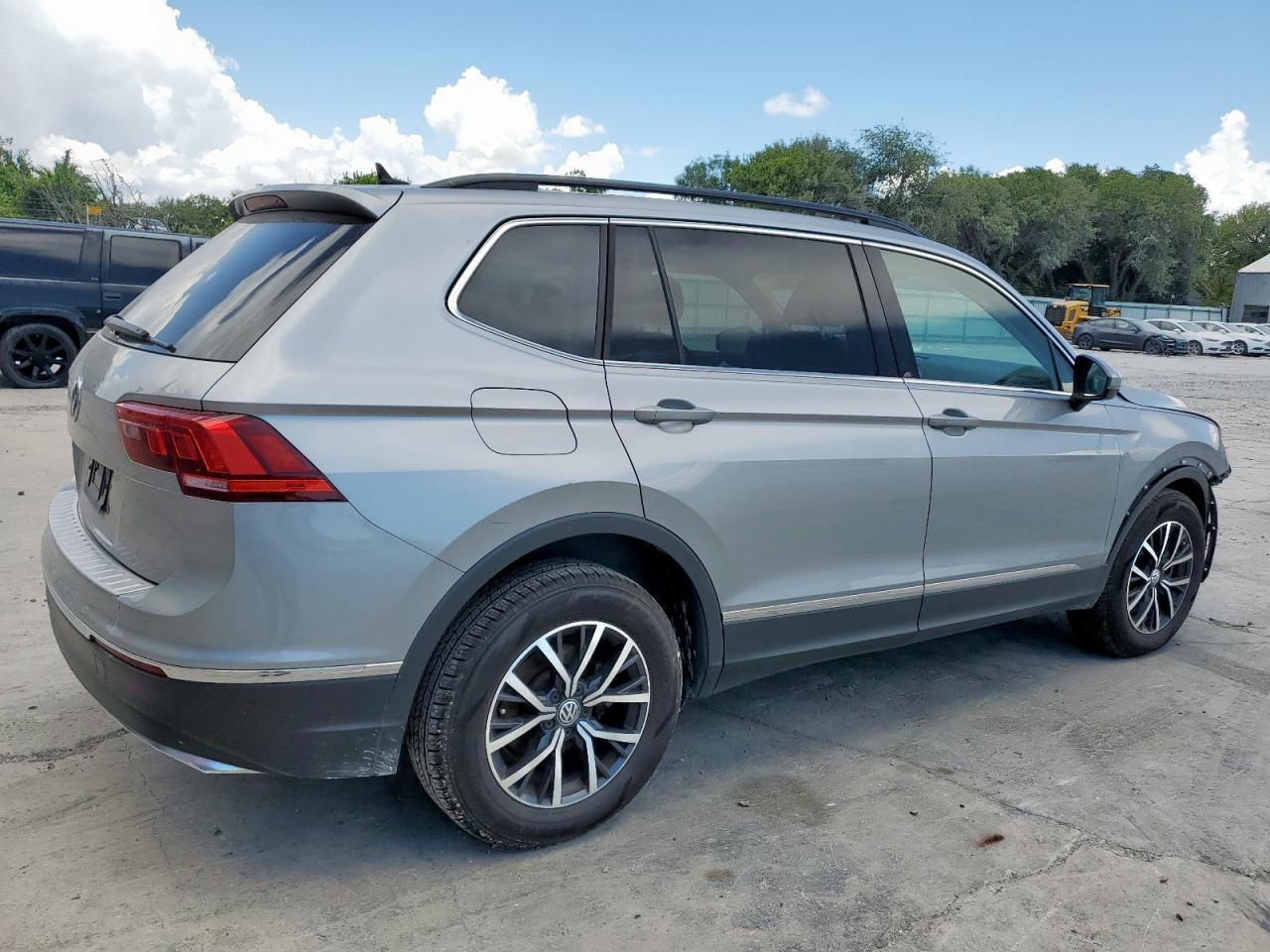 2020 Volkswagen Tiguan Se - Image 3