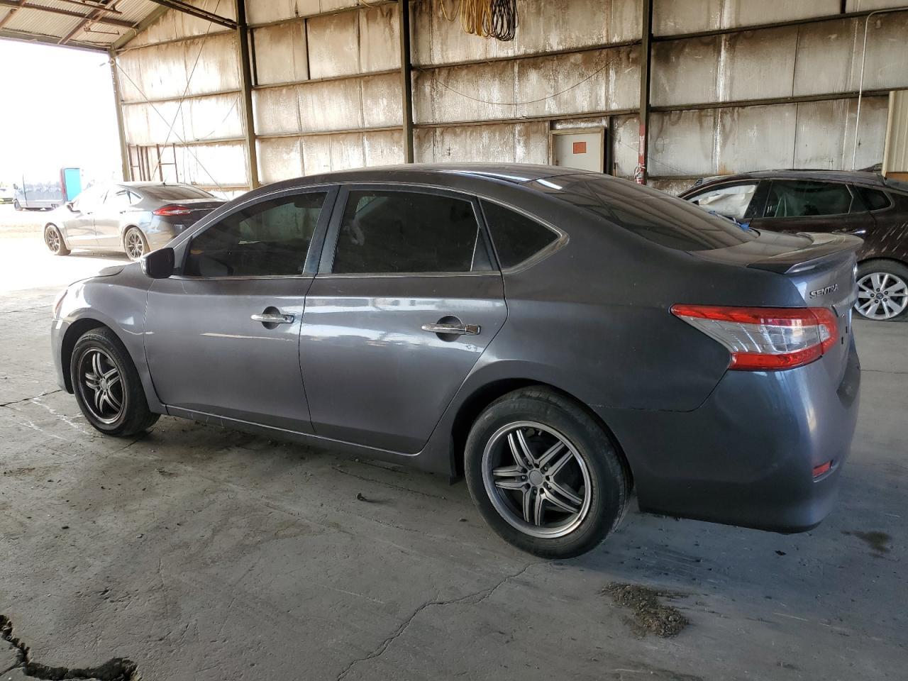 2013 Nissan Sentra S - Фото 2