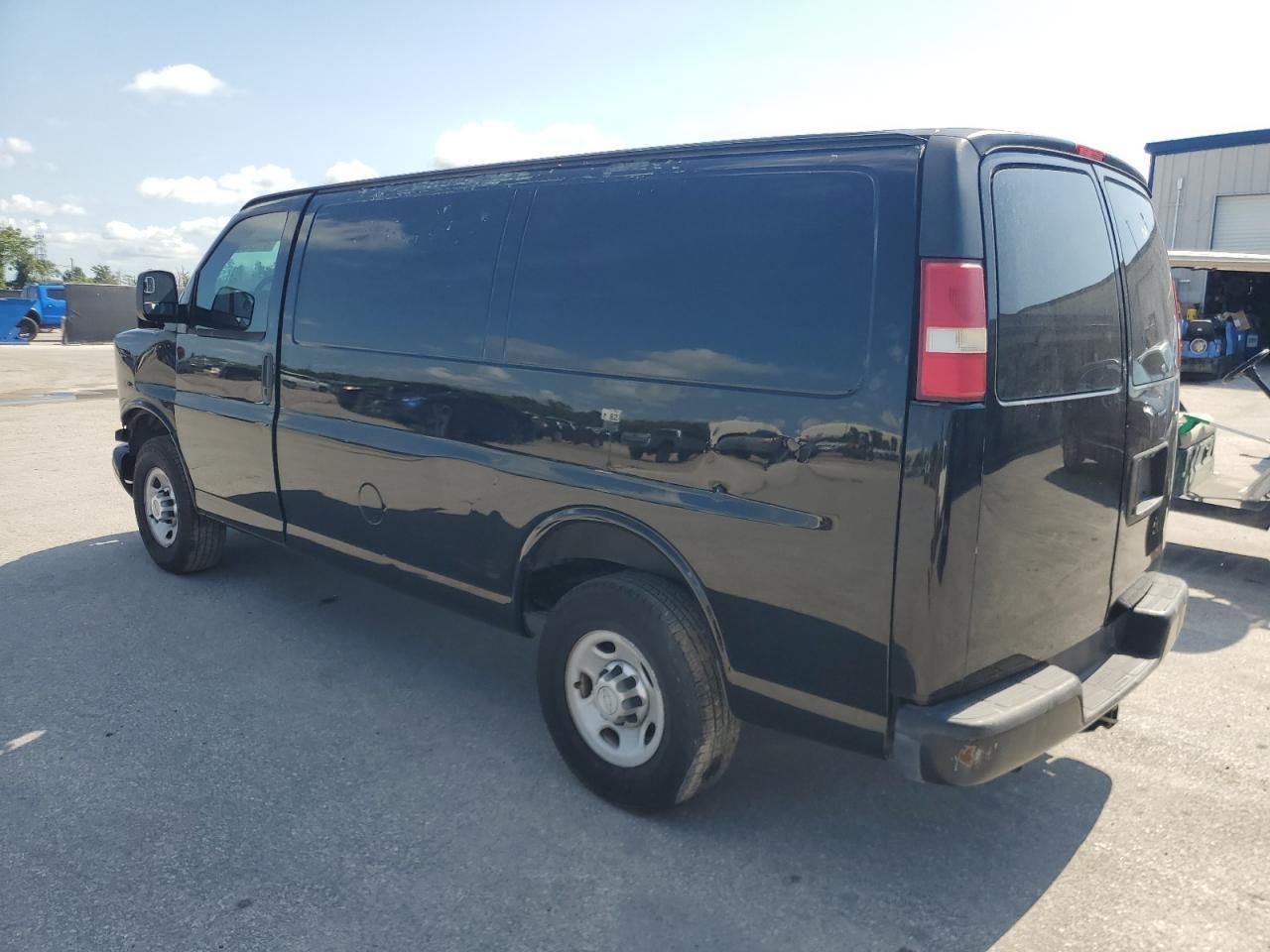 2015 Chevrolet Express G2500 - Image 2