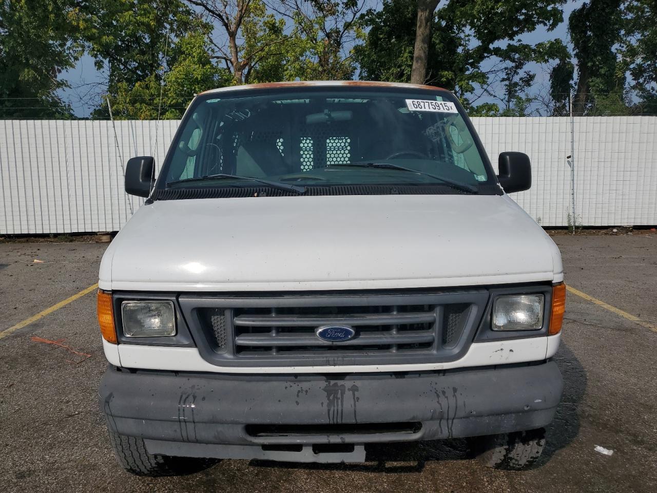 2006 Ford Econoline E250 Van - Фото 7