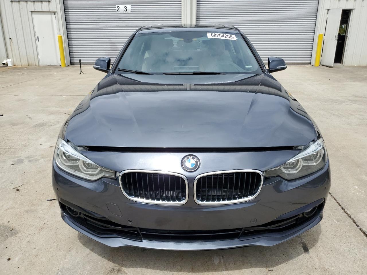 2018 BMW 330E - Фото 5