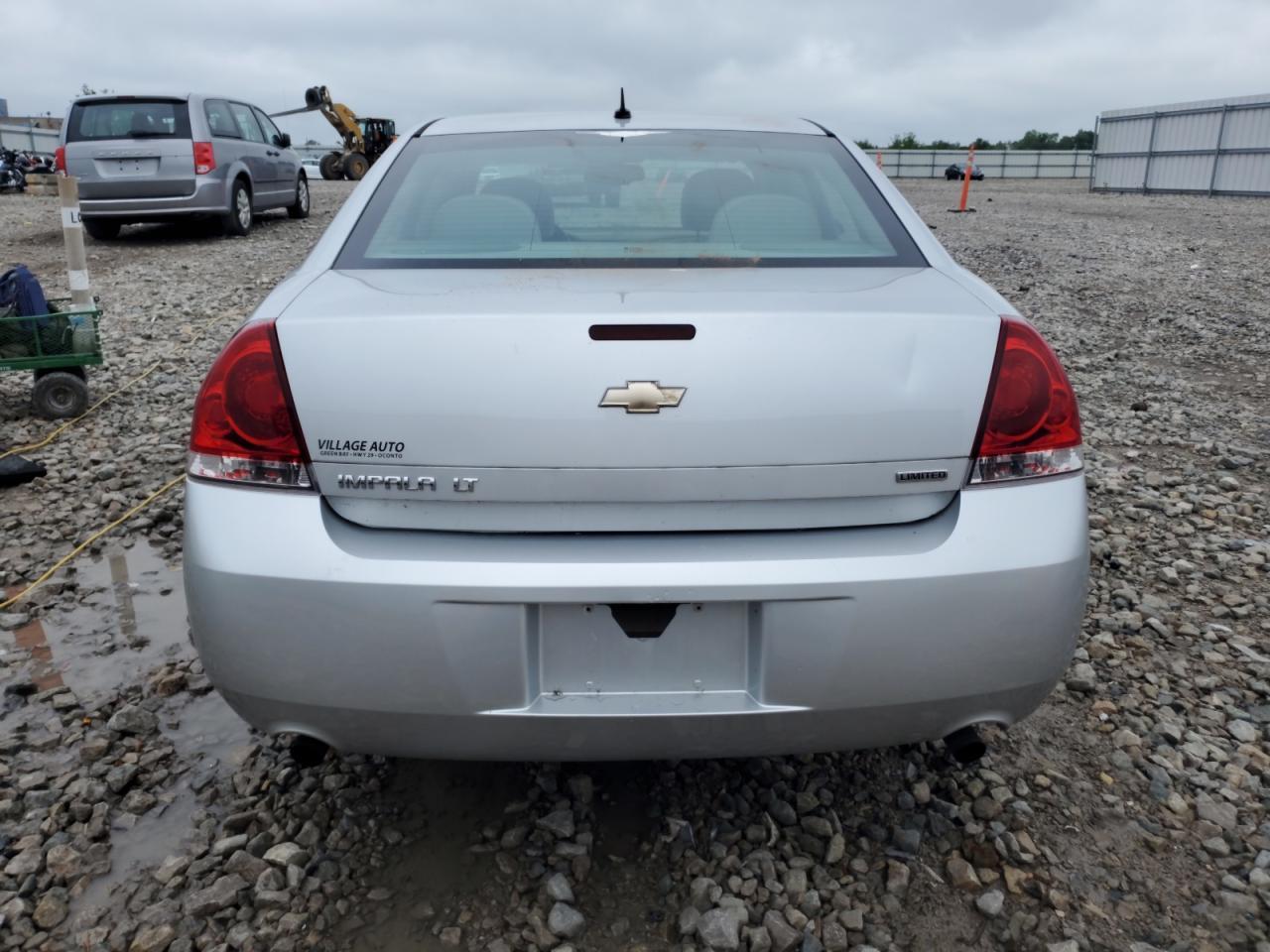 2014 Chevrolet Impala Limited Lt - Image 6