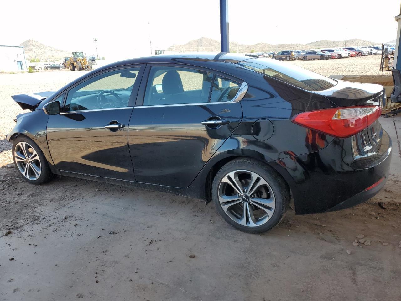 2016 Kia Forte Ex - Image 2
