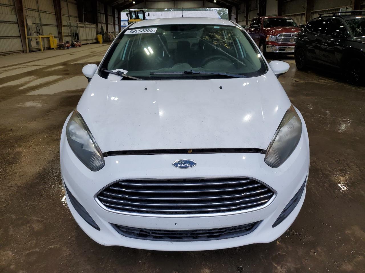 2017 Ford Fiesta Se - Image 5