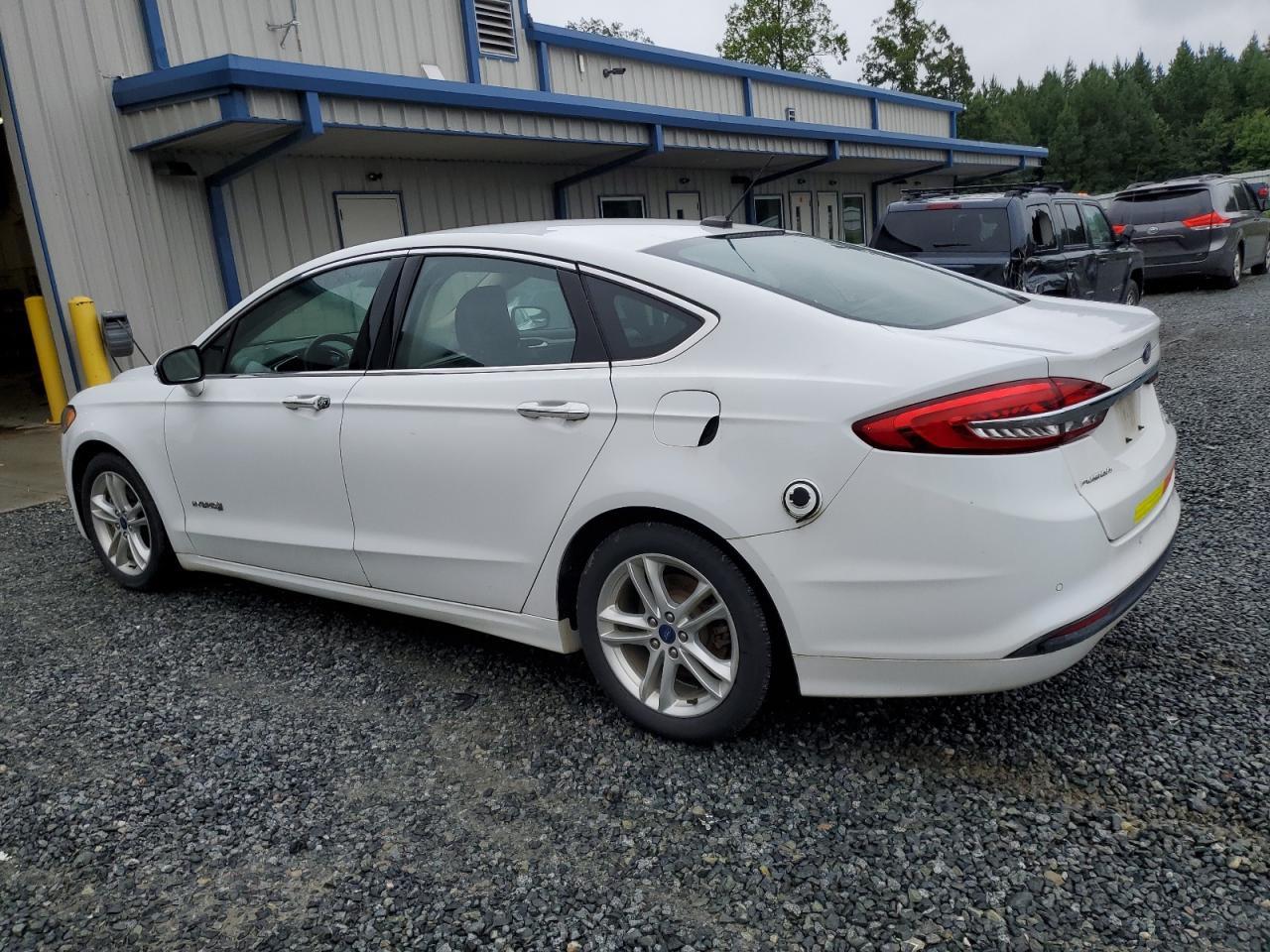 2018 Ford Fusion Se Hybrid - Image 2