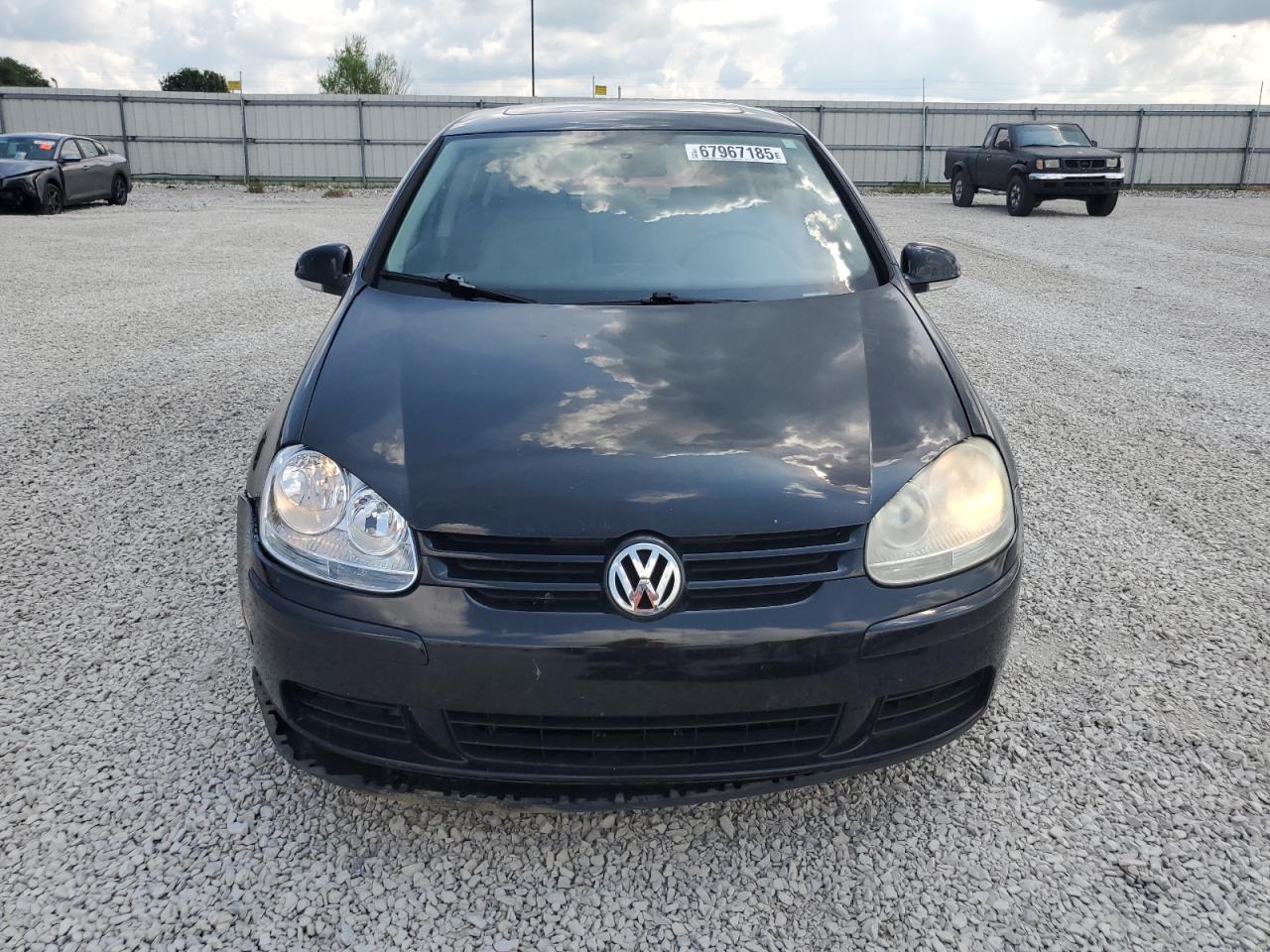 2009 Volkswagen Rabbit - Image 5