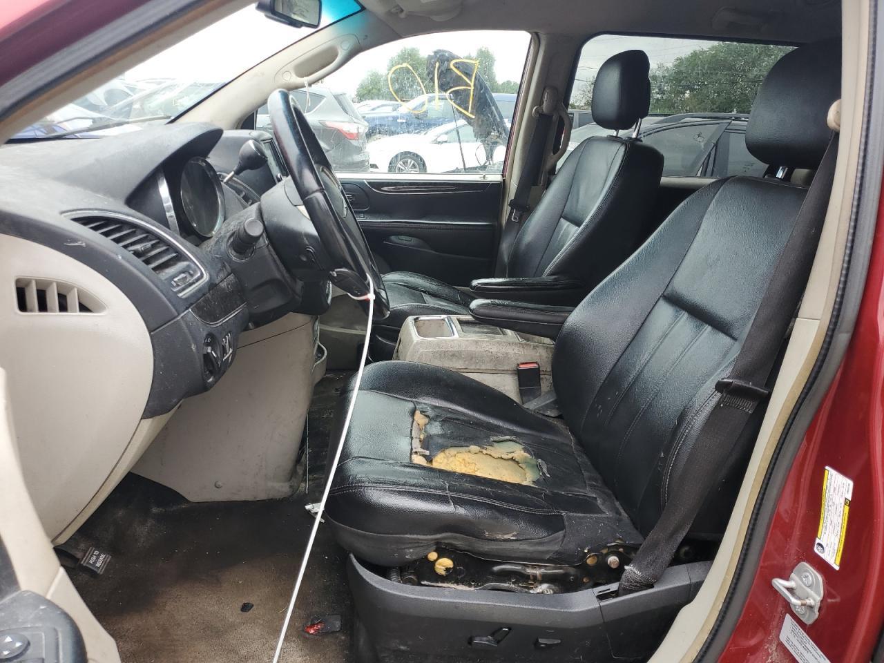 2015 Chrysler Town & Country Touring - Фото 7