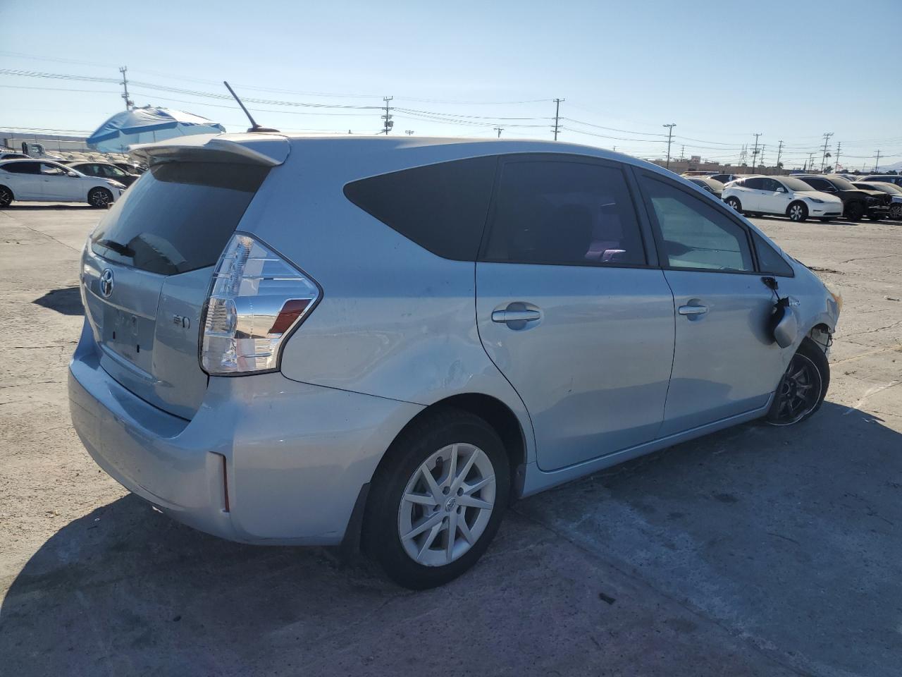 2014 Toyota Prius V - Фото 3