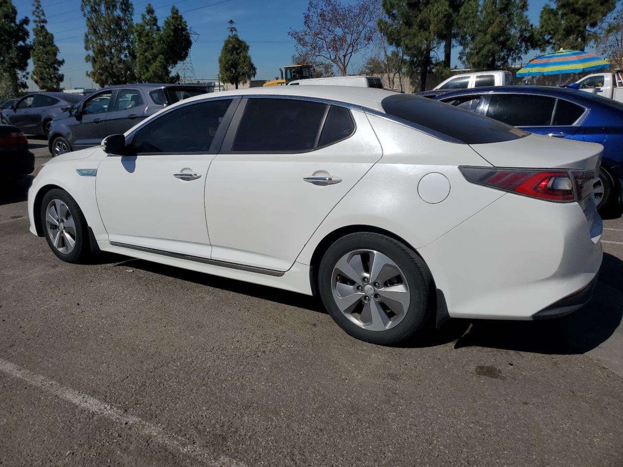 2016 Kia Optima Hybrid - Image 2
