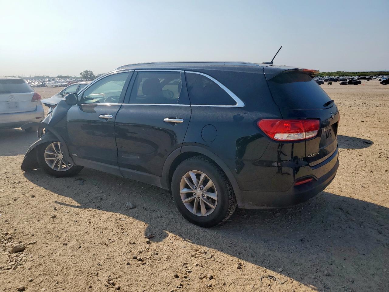 2017 Kia Sorento Lx - Фото 2