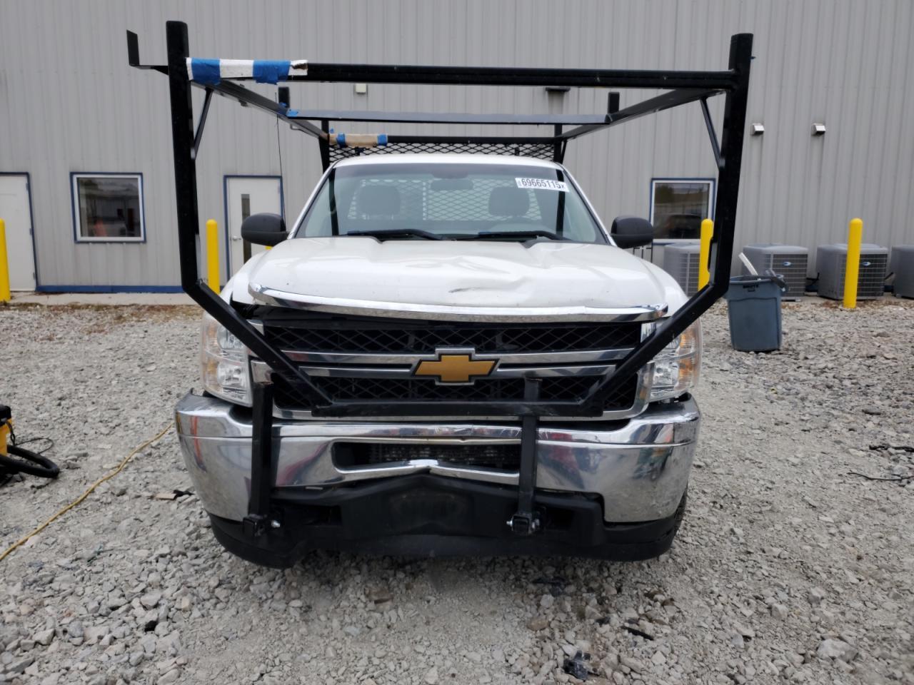 2013 Chevrolet Silverado C2500 Heavy Duty - Image 5