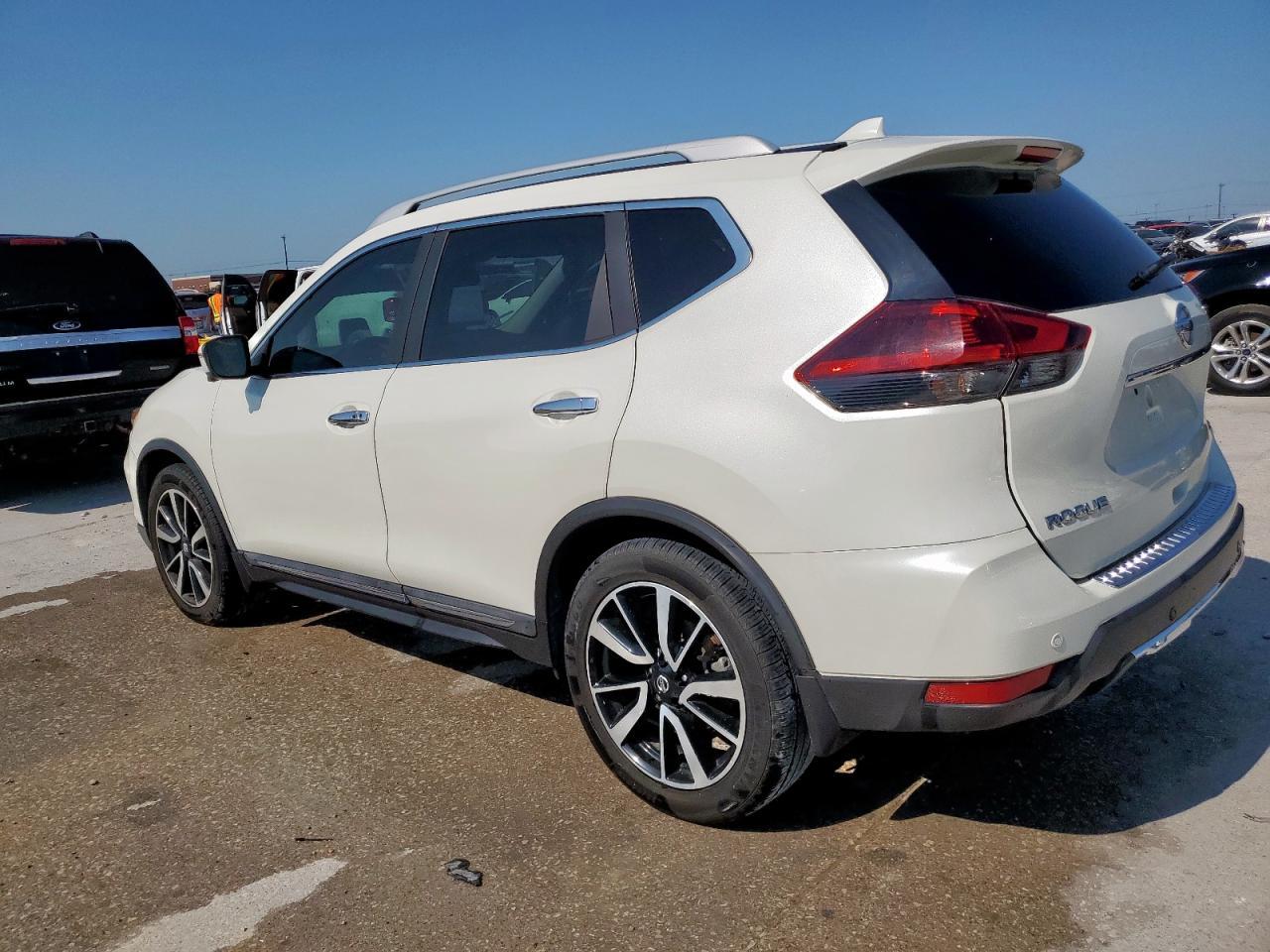 2020 Nissan Rogue S - Фото 2