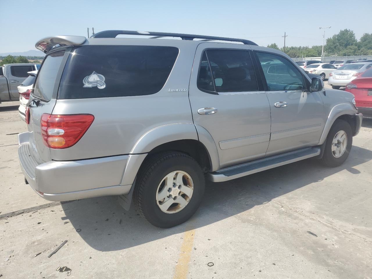 2001 Toyota Sequoia Limited - Фото 3
