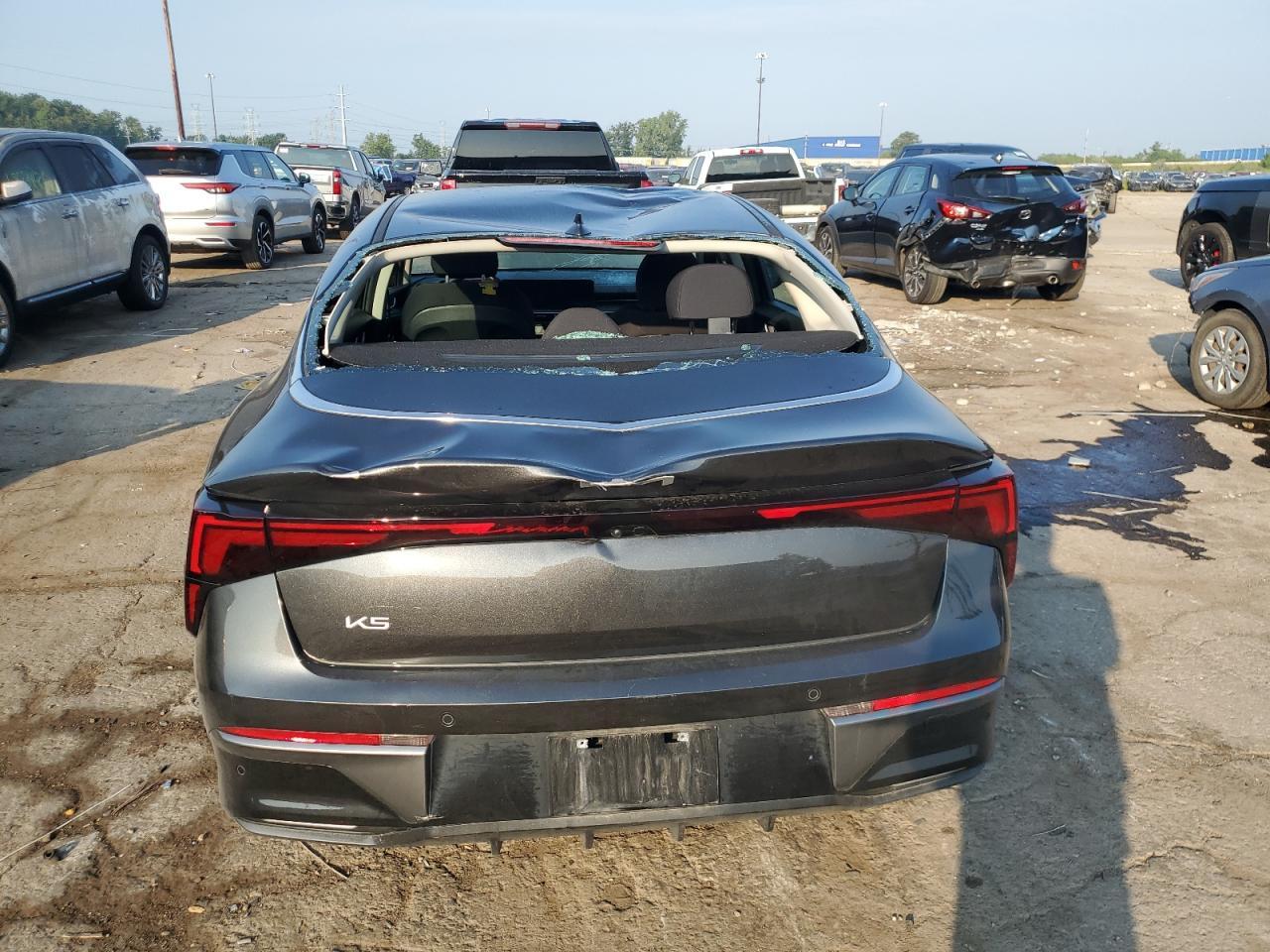 2025 Kia K5 Lxs - Image 6