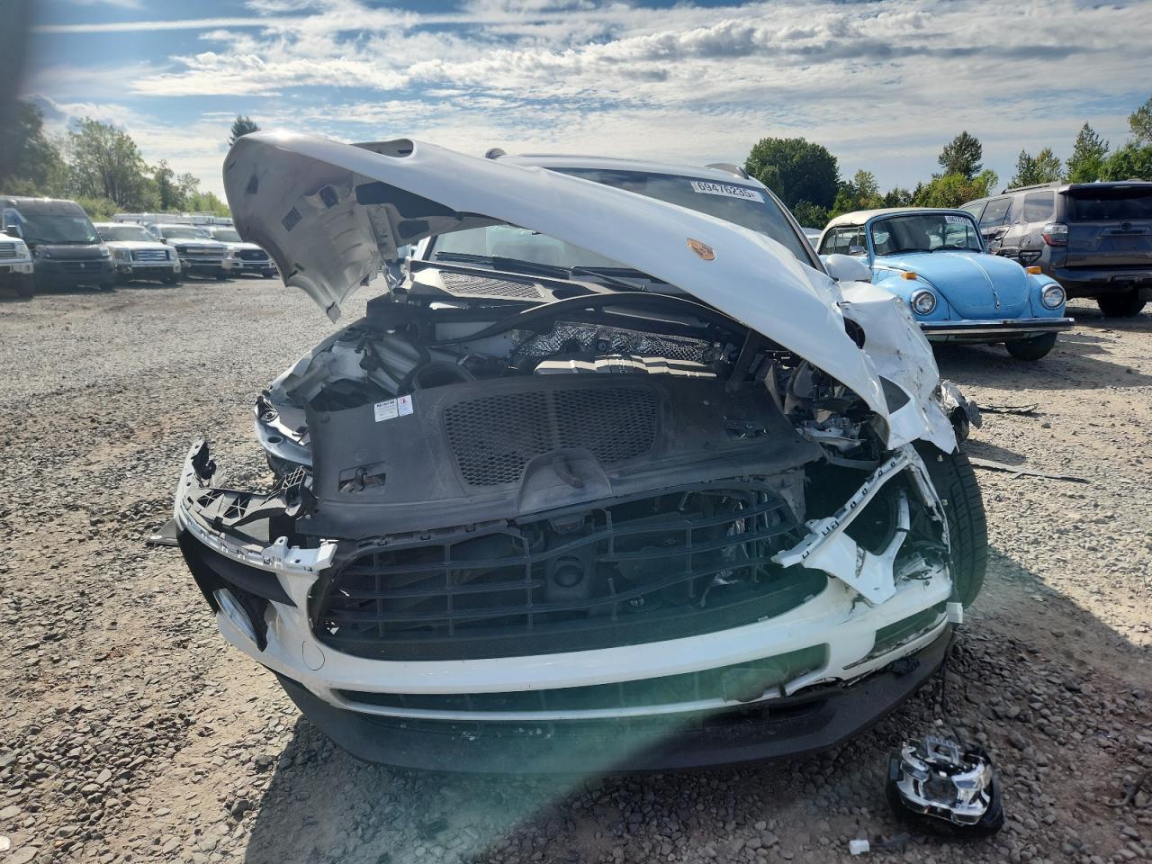 2021 Porsche Macan - Image 5