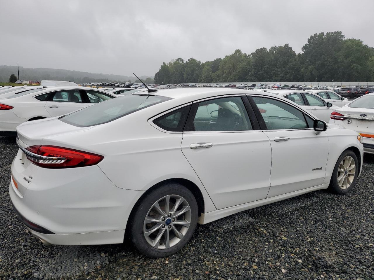 2017 Ford Fusion Se Hybrid - Фото 3