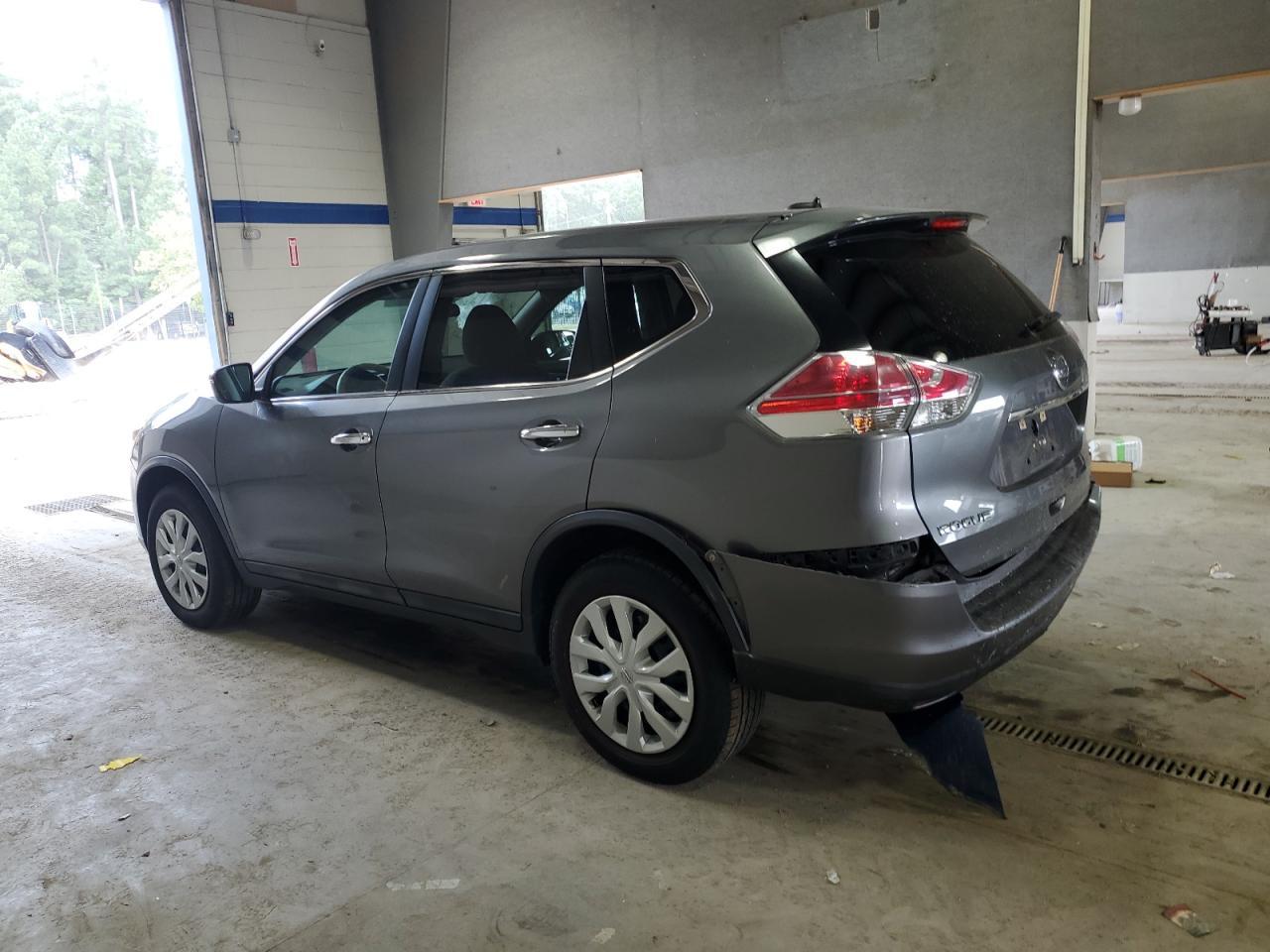 2015 Nissan Rogue S - Фото 2