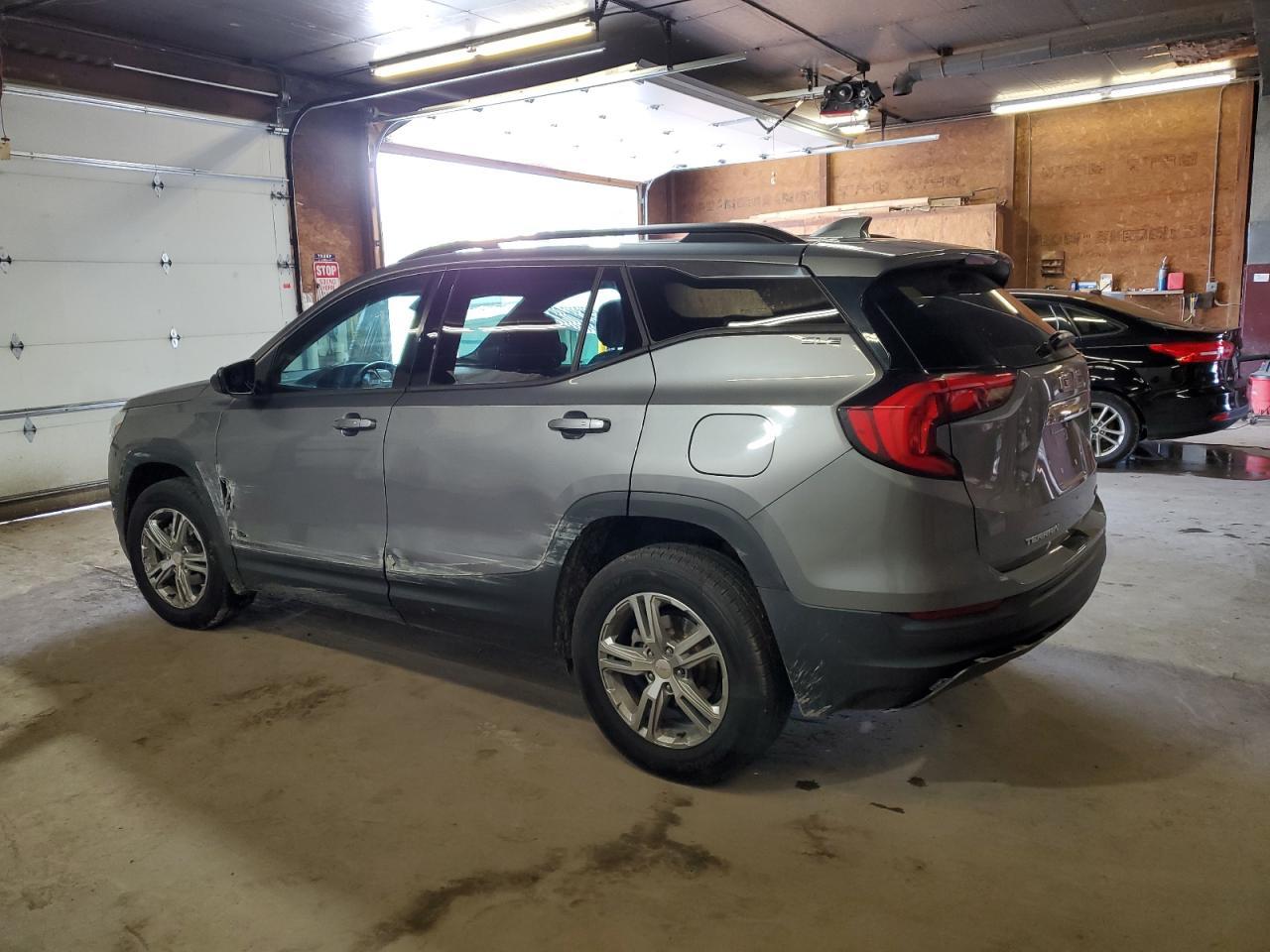 2019 GMC Terrain Sle - Image 2