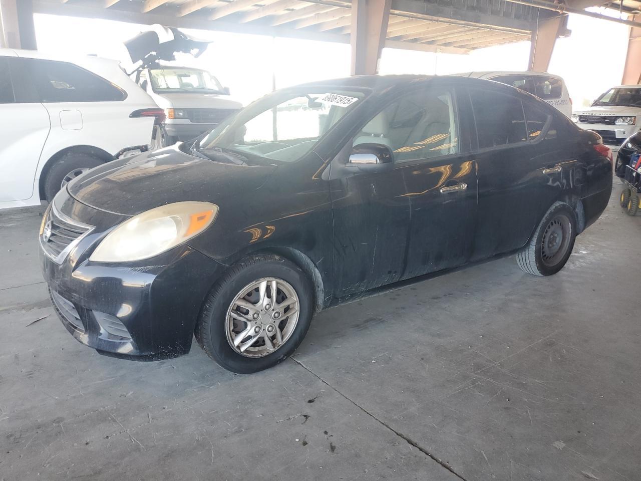 2012 Nissan Versa S