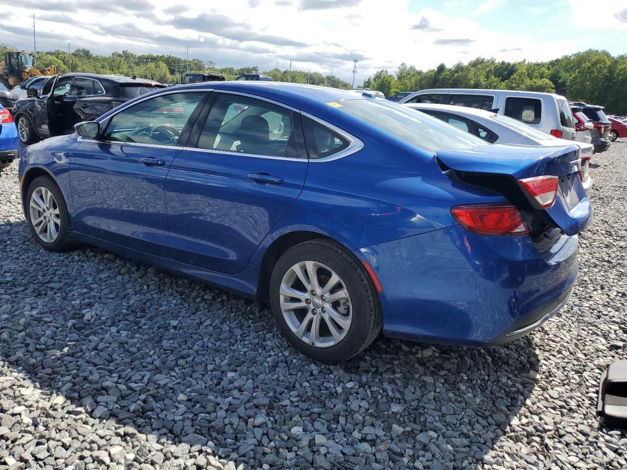 2016 Chrysler 200 Limited Limited - Фото 2