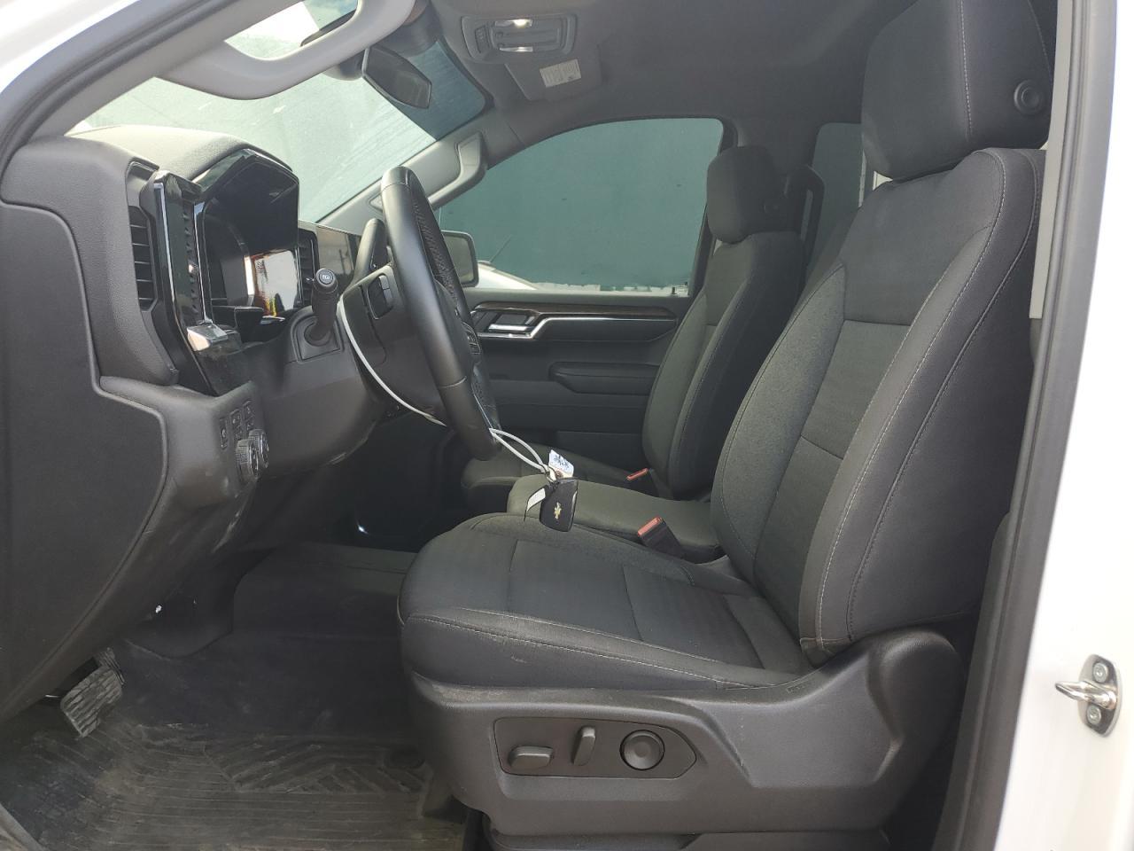 2024 Chevrolet Silverado K1500 Rst - Image 7