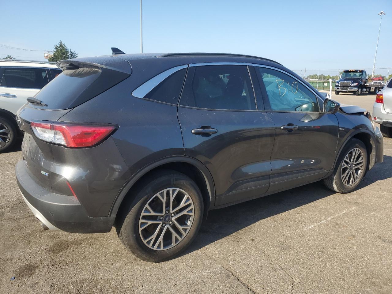 2020 Ford Escape Sel - Фото 3