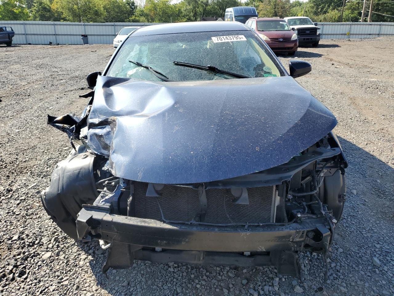 2017 Toyota Camry Le - Фото 5