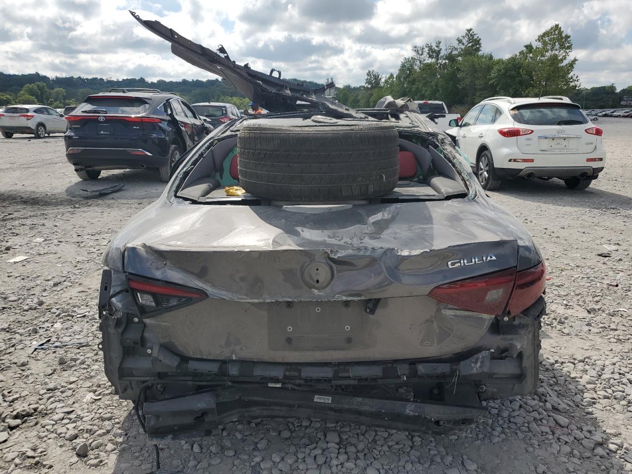 2018 Alfa Romeo Giulia Ti Q4 - Фото 6