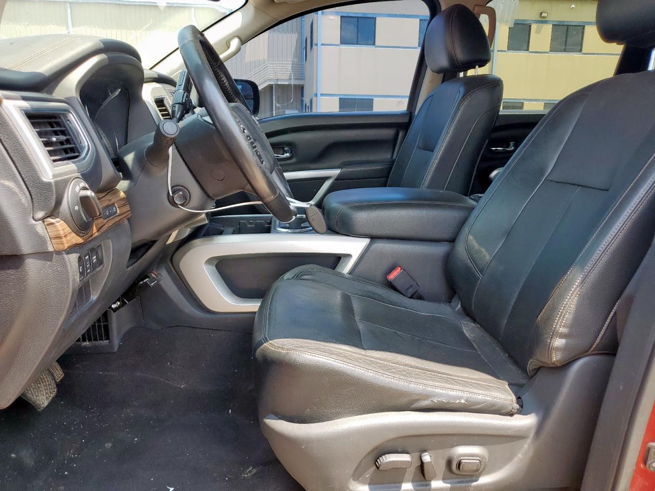 2017 Nissan Titan Sv - Фото 7