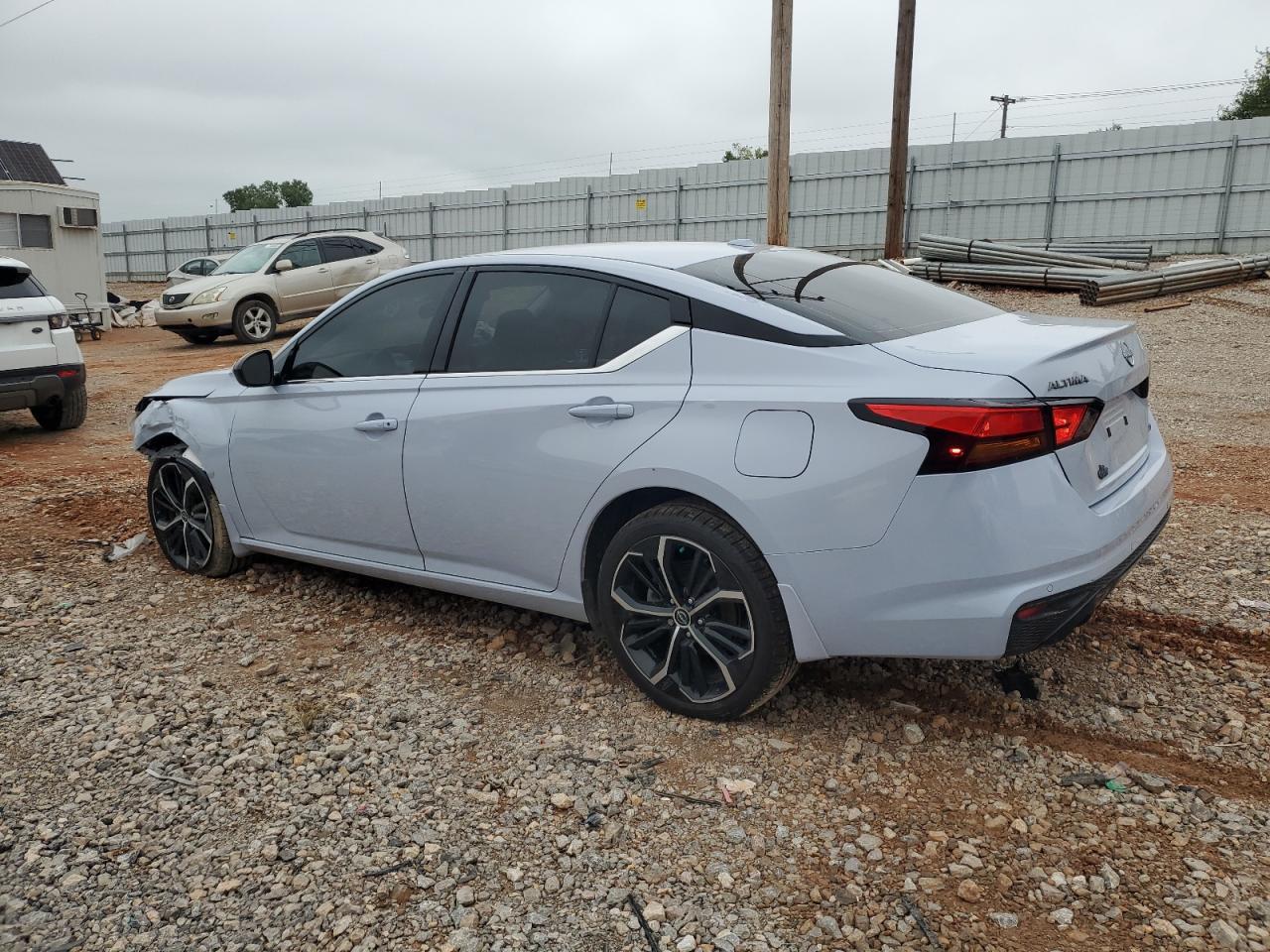 2024 Nissan Altima Sr - Фото 2