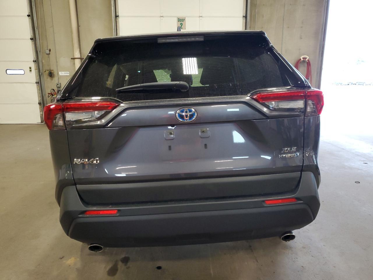 2022 Toyota Rav4 Xle Premium - Фото 6