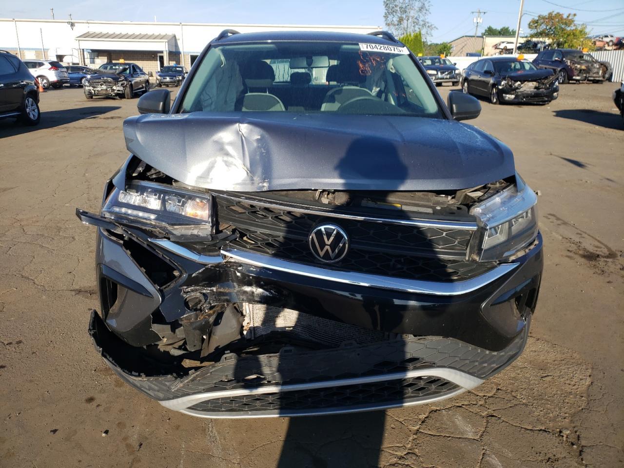 2022 Volkswagen Taos S - Фото 5