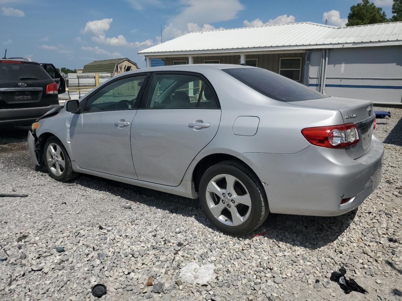 2011 Toyota Corolla Le - Image 2