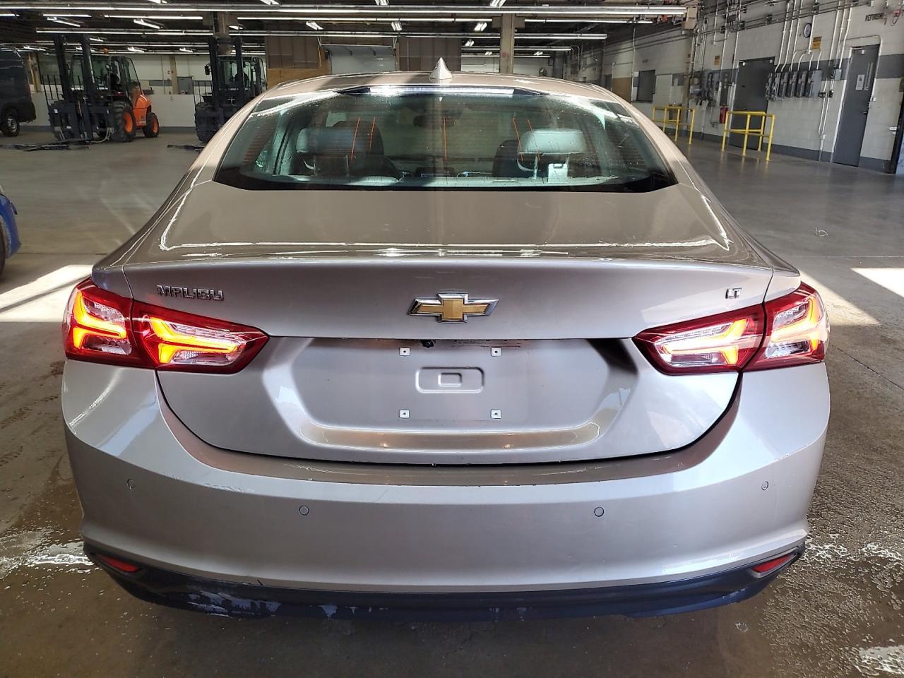 2024 Chevrolet Malibu Premier - Фото 6