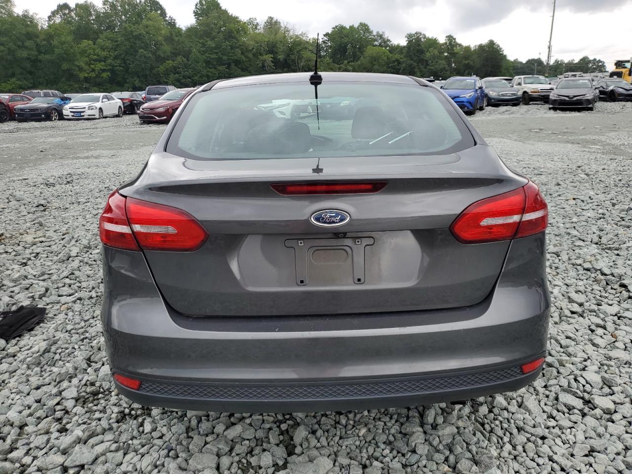 2016 Ford Focus Se - Image 6