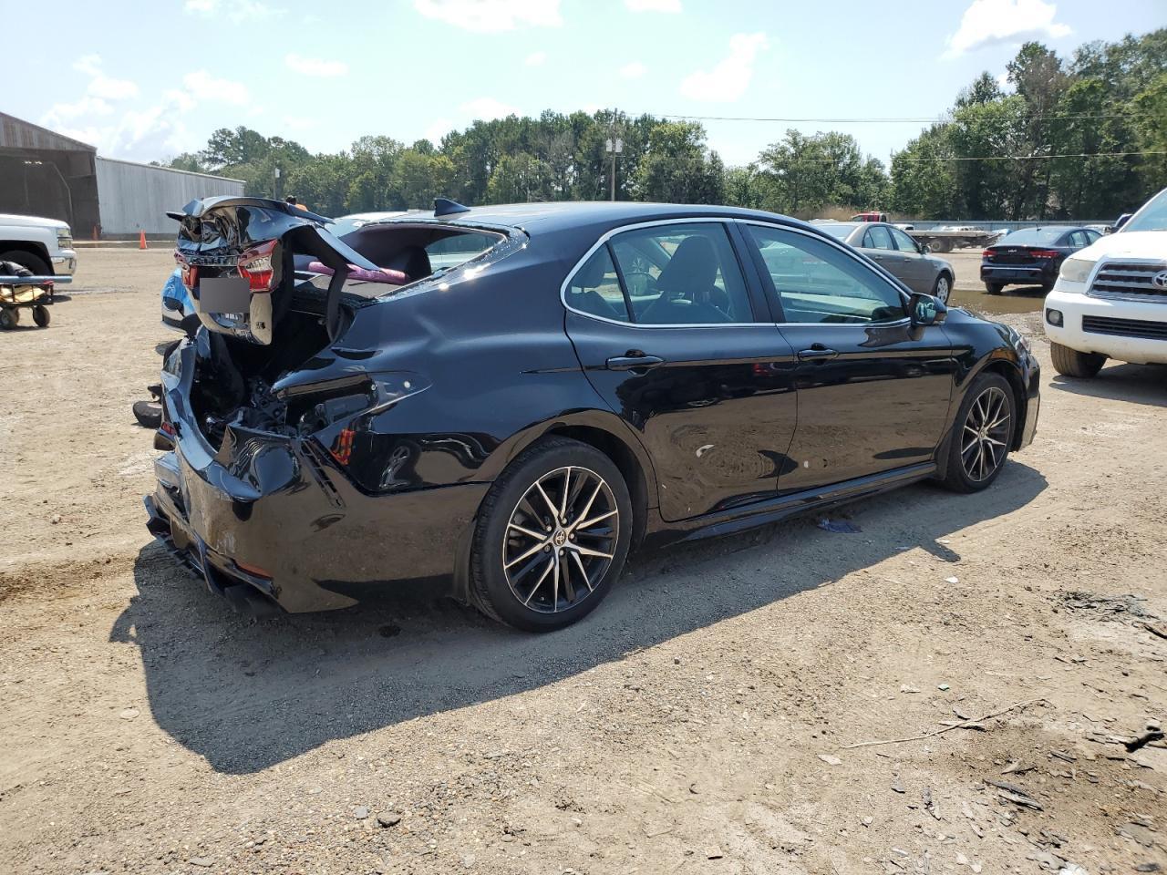 2023 Toyota Camry Se Night Shade - Image 3