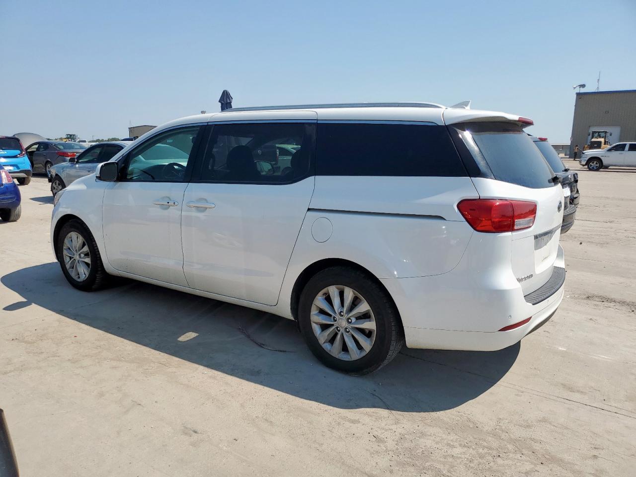 2015 Kia Sedona Ex - Image 2