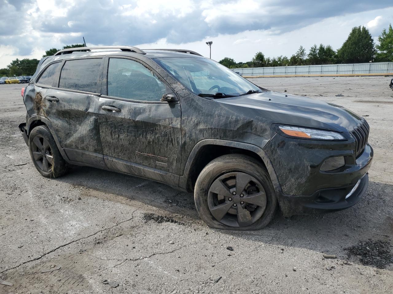 2017 Jeep Cherokee Latitude - Image 4