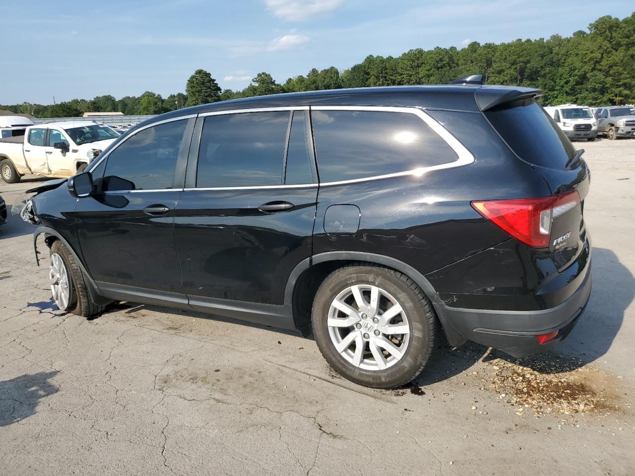 2020 Honda Pilot Lx - Image 2