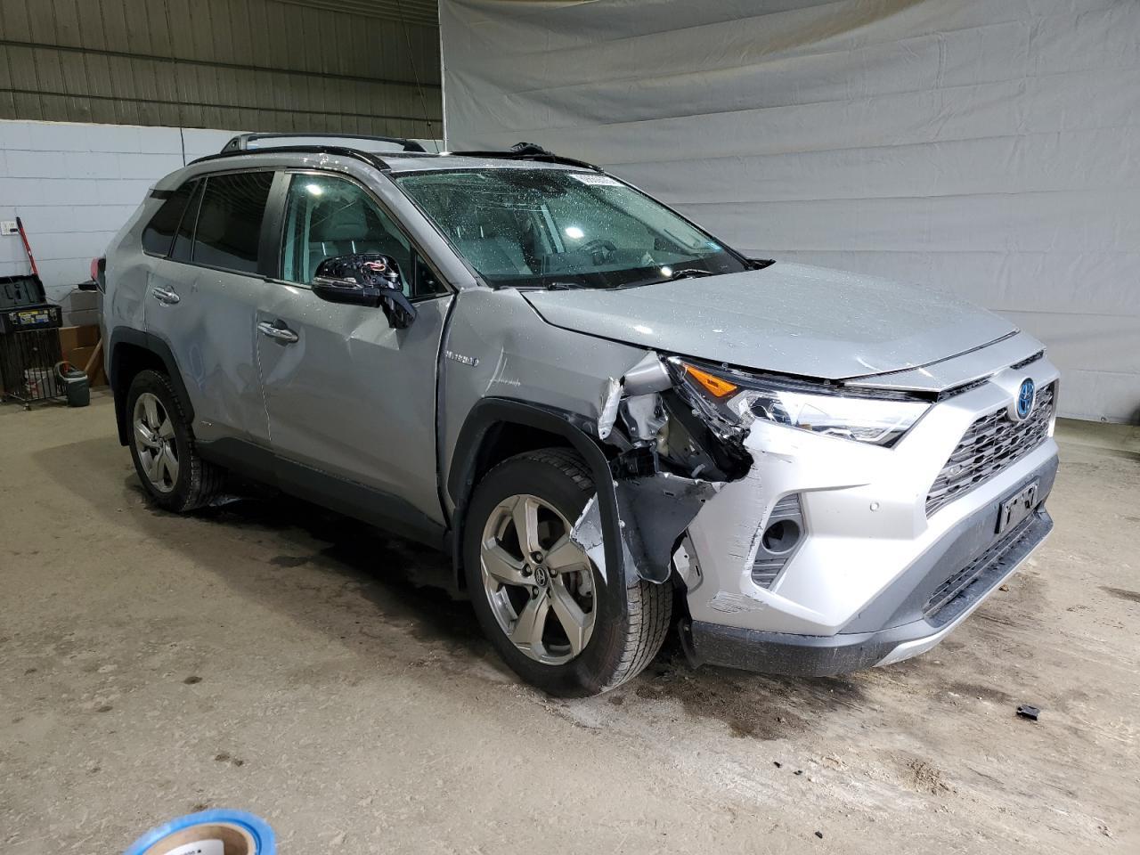 2019 Toyota Rav4 Limited - Image 4
