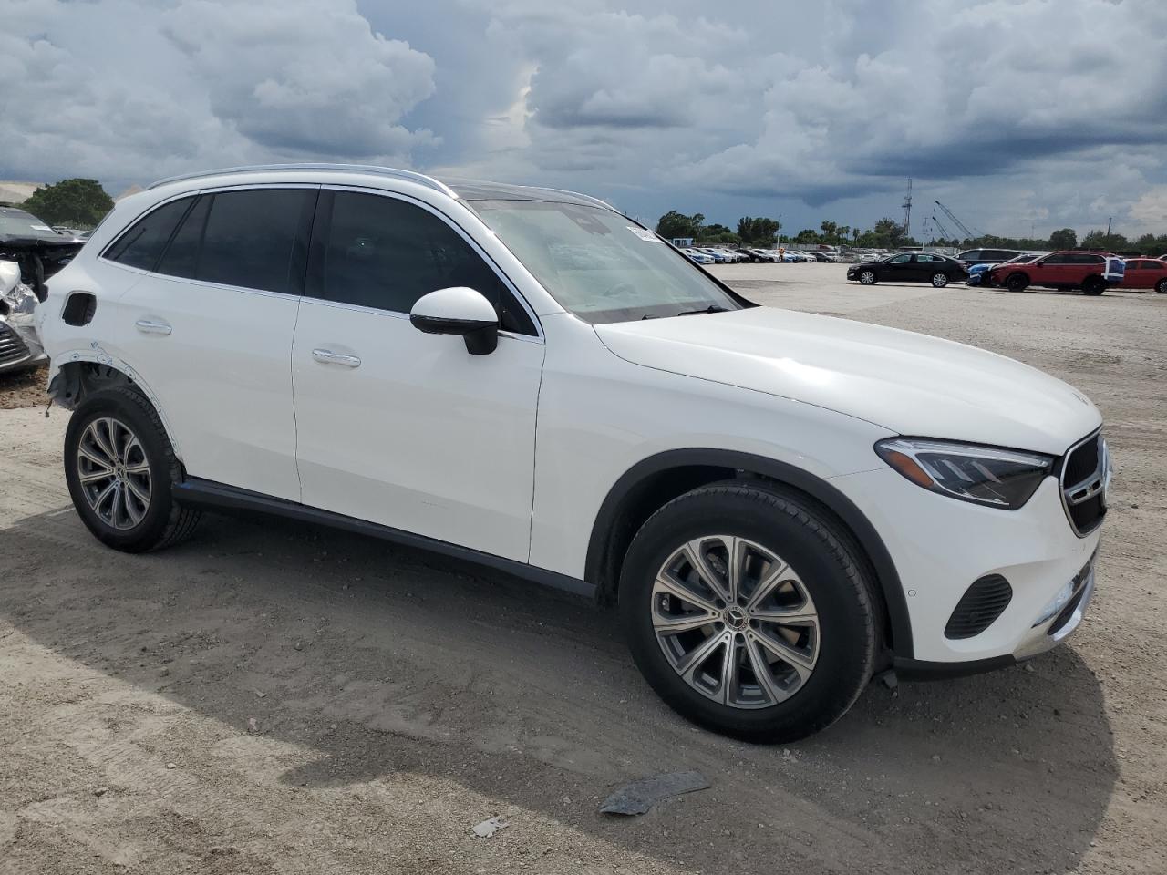 2025 Mercedes-Benz Glc 300 - Фото 4