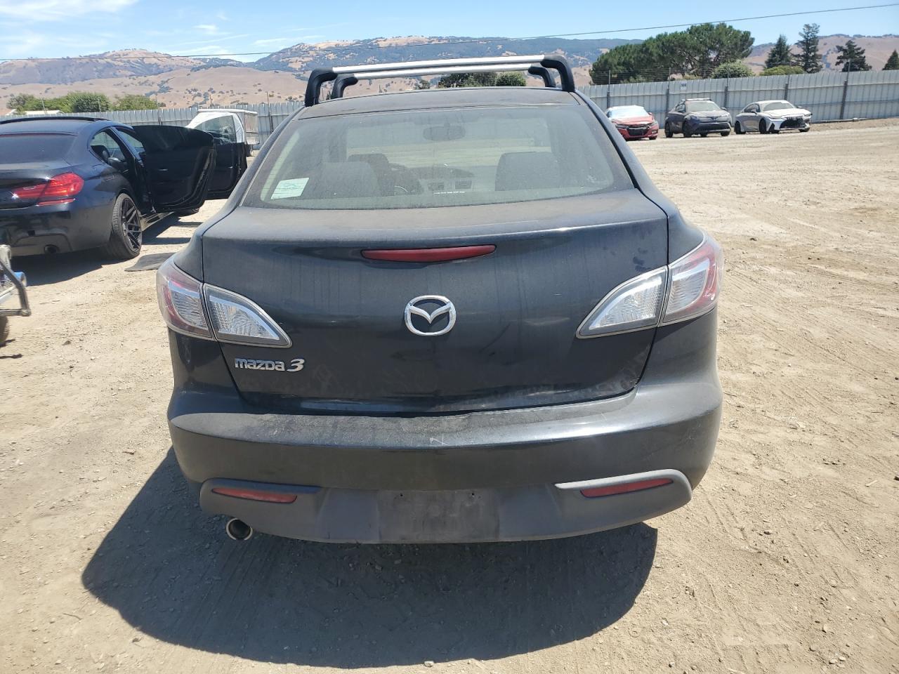 2010 Mazda 3 I - Image 6