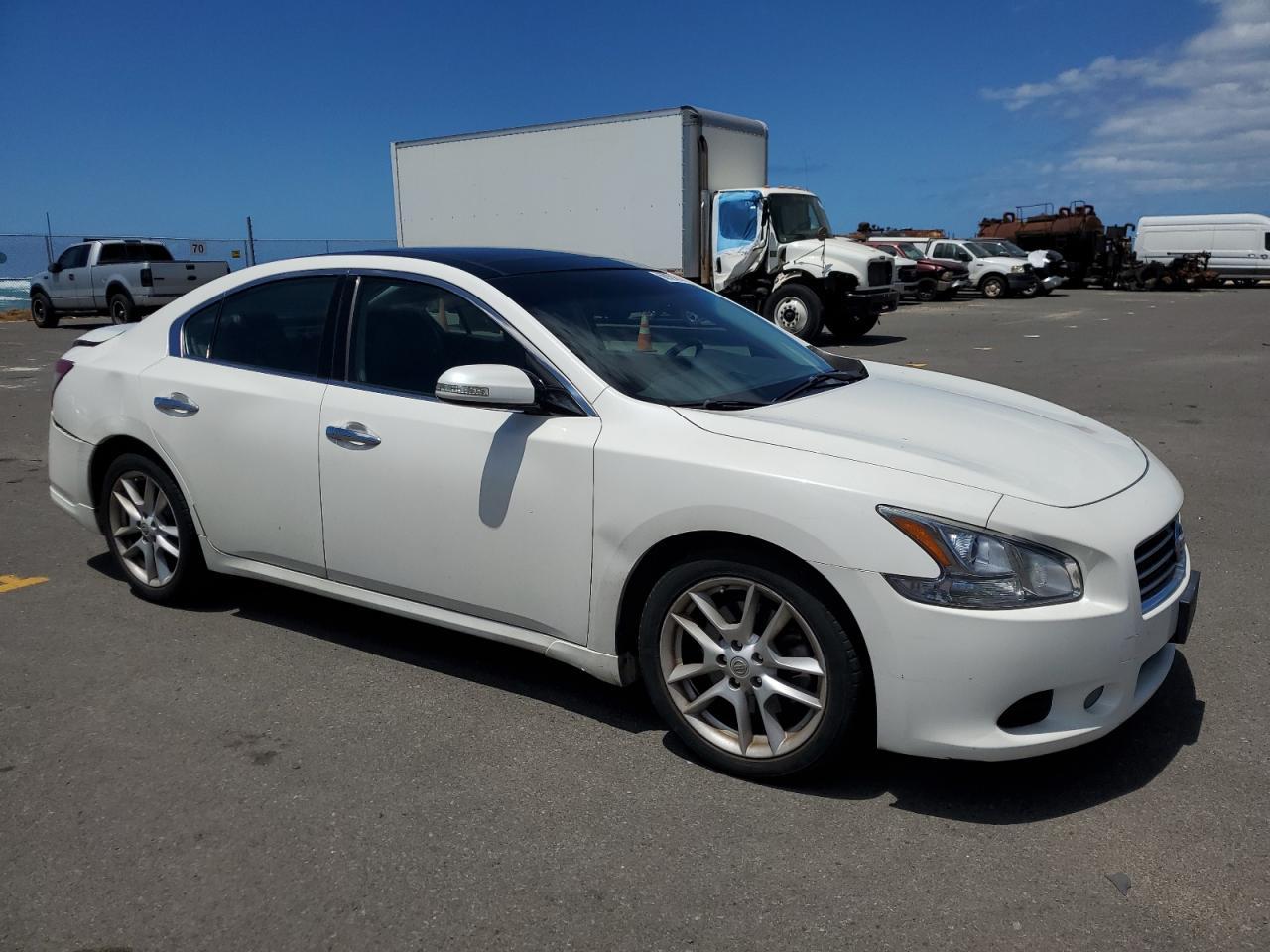 2009 Nissan Maxima S - Image 4