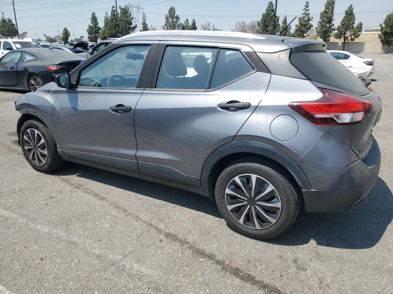 2019 Nissan Kicks S - Image 2