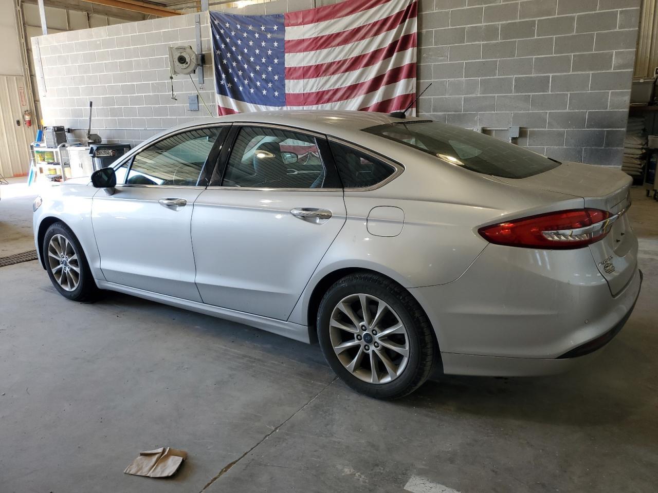 2017 Ford Fusion Se - Image 2