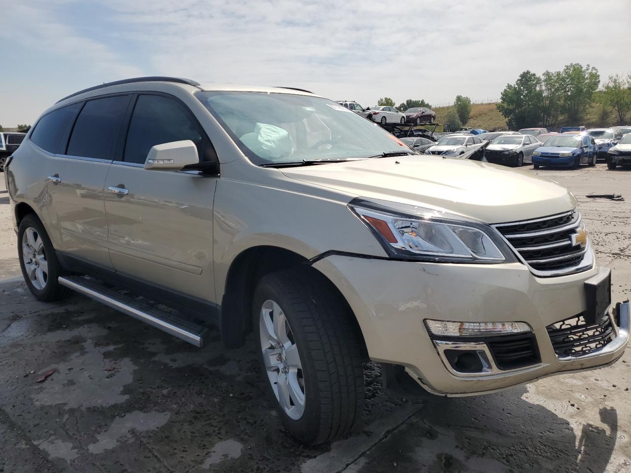 2016 Chevrolet Traverse Lt - Image 4
