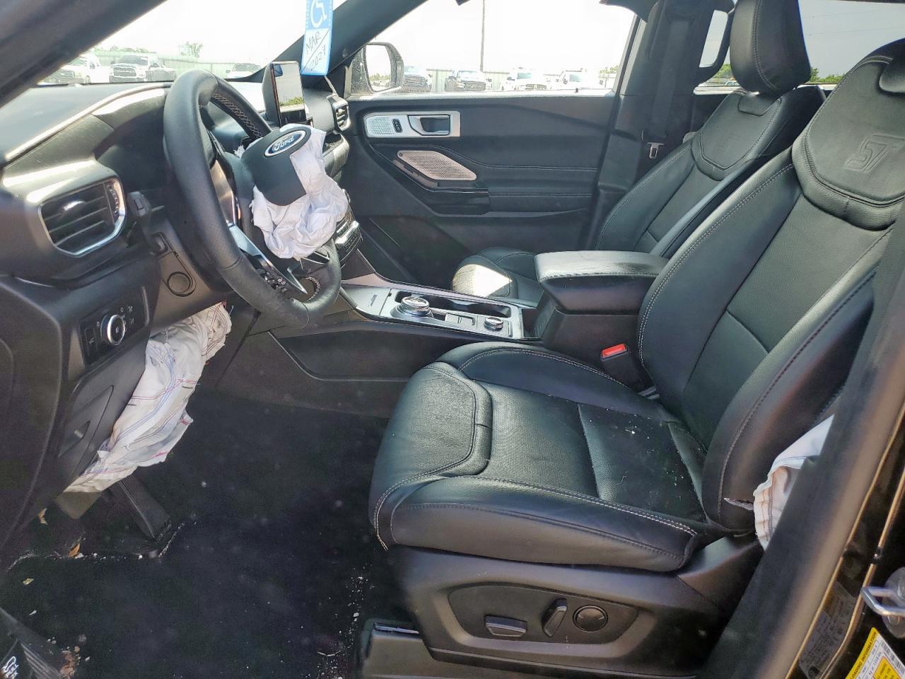 2023 Ford Explorer St - Фото 7